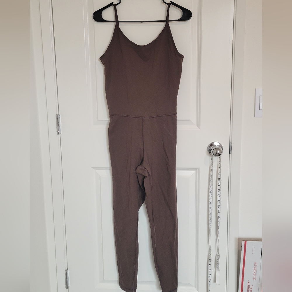 Everlane Perform Jumpsuit Size Medium